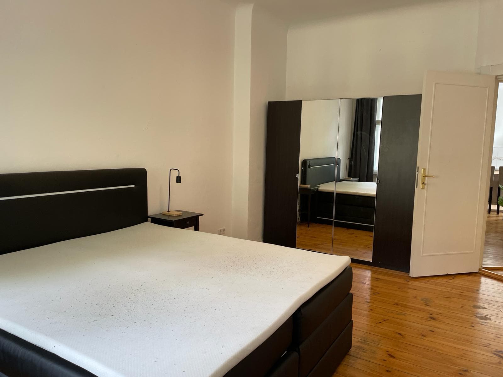 Property Renting: A Complete Guide for Tenants and Landlords
