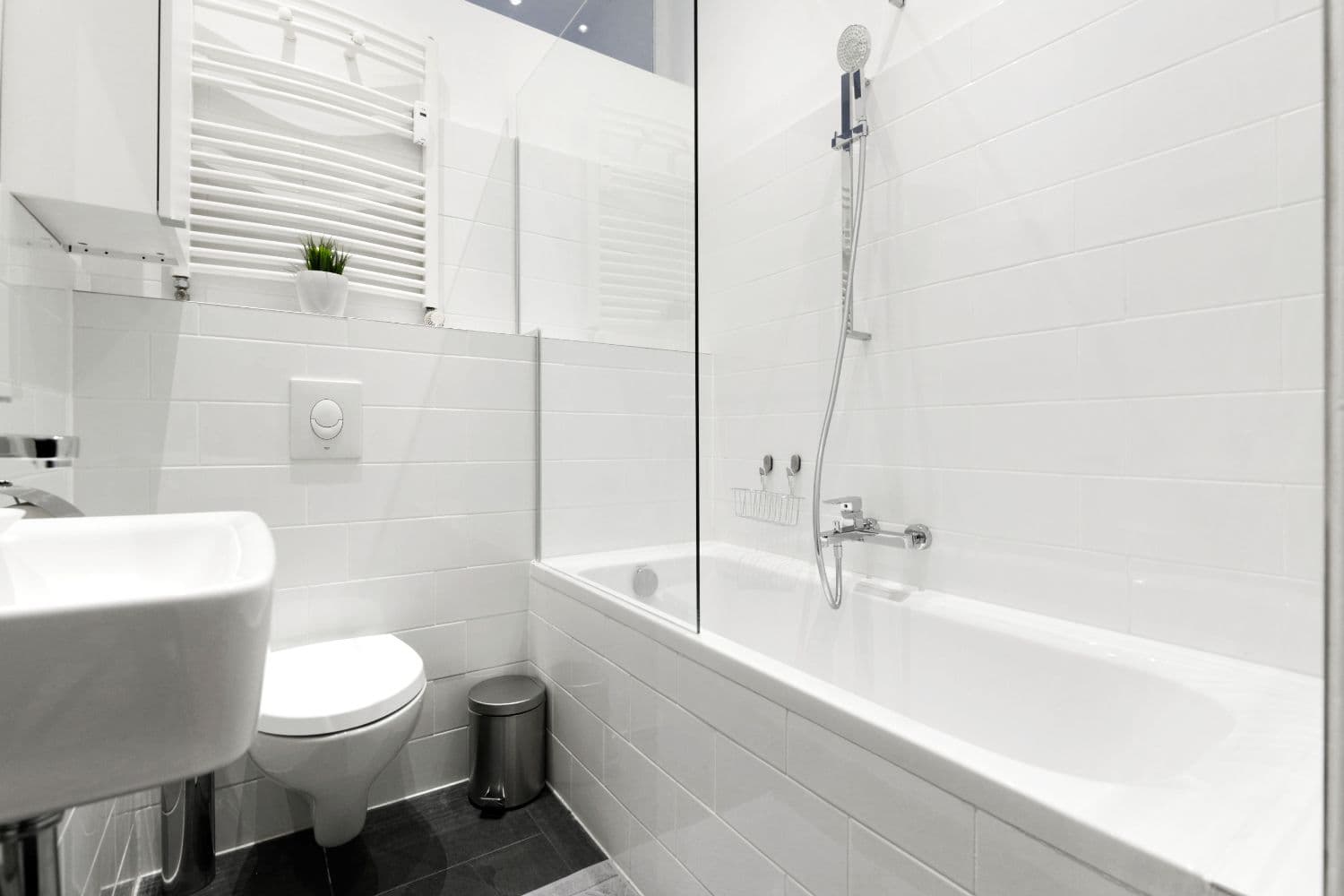 3 Rooms with Balcony near Görlizer Park – image 18