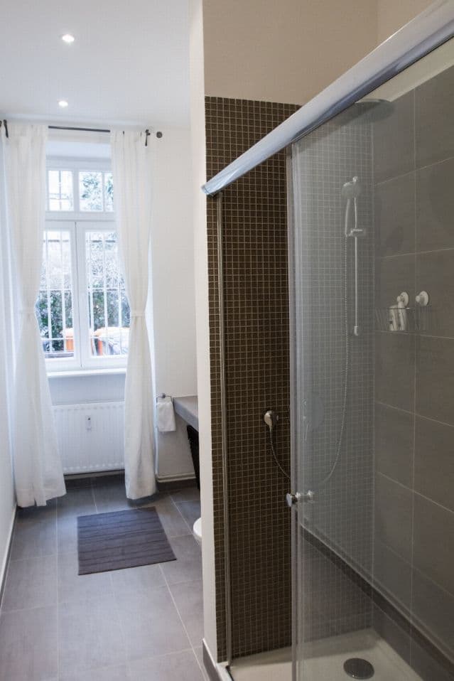 2 Rooms near Görlizer Park – image 15