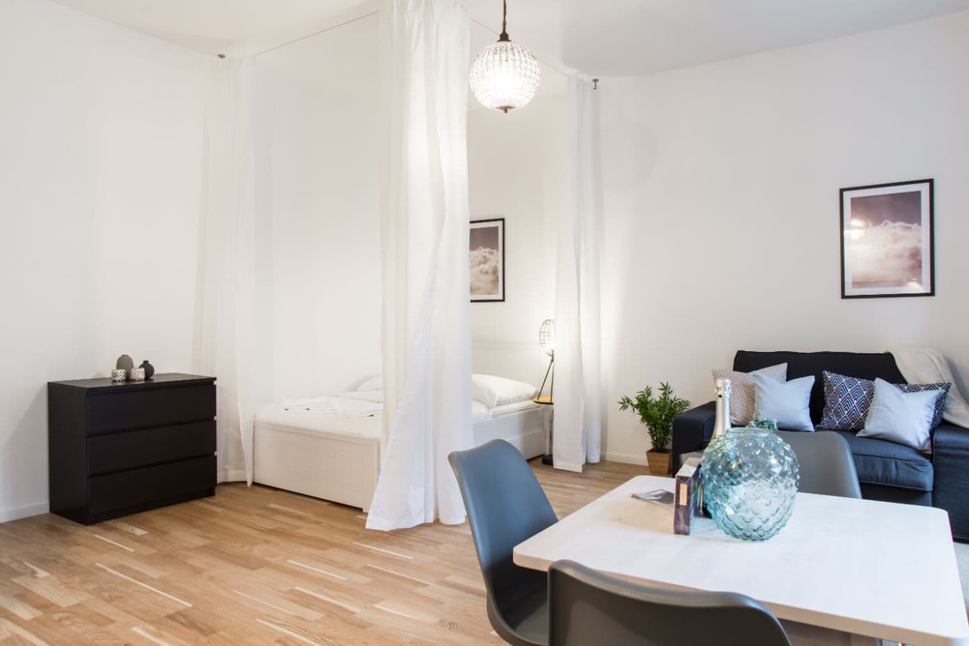 Studio Apartment with Balcony in Reuterplatz ( Neukölln) – image 6