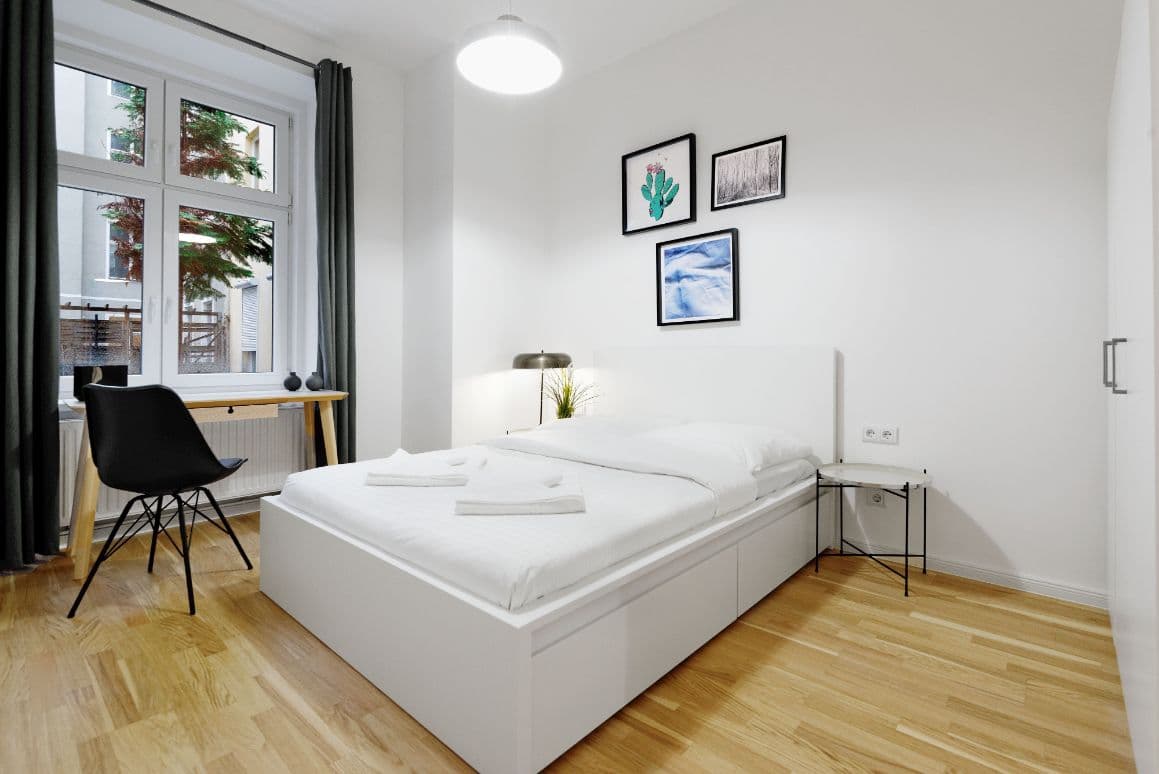3 Rooms near Westhafen (Moabit) – image 1