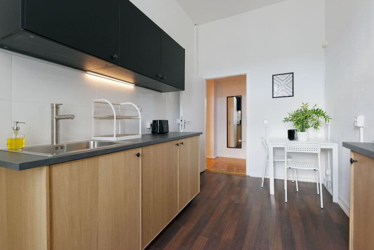 2 Rooms with a balcony in Brüsseler Kiez (Wedding) – image 16