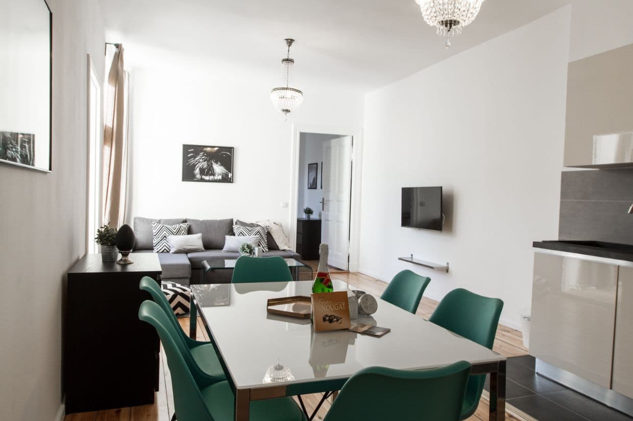 3 Rooms near Turmstraße – image 2