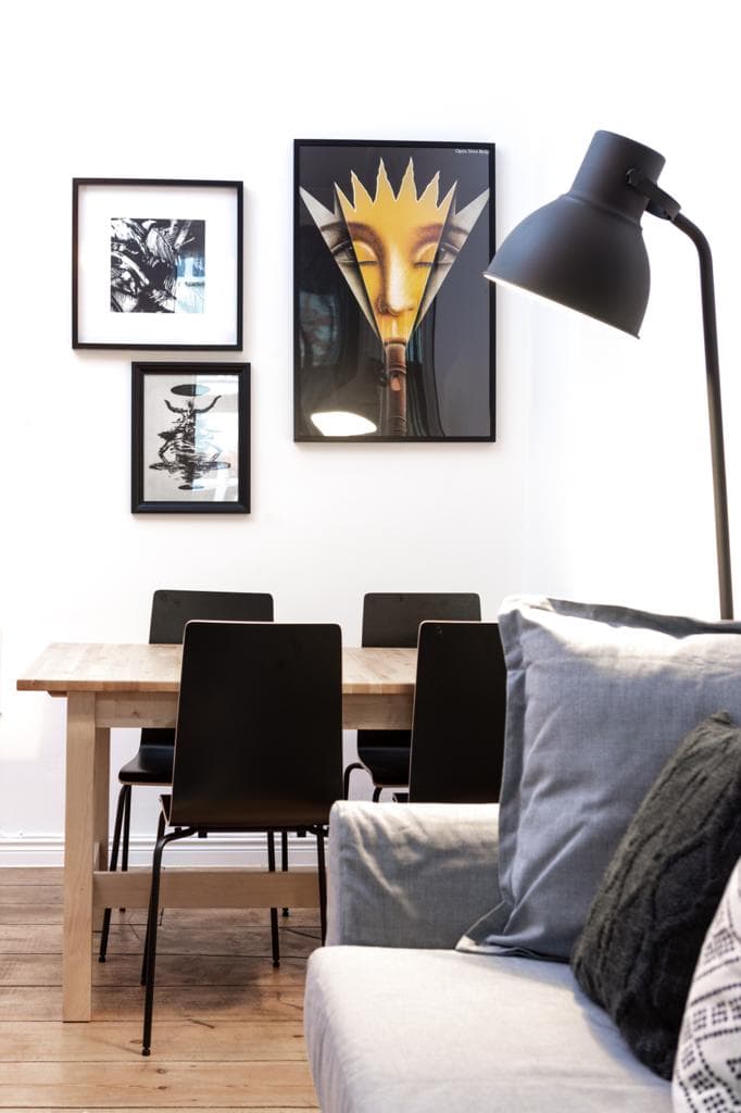 Charming Refurbished 2-Room Apartment with Balcony near Mauerpark, Prenzlauer Berg - image 4