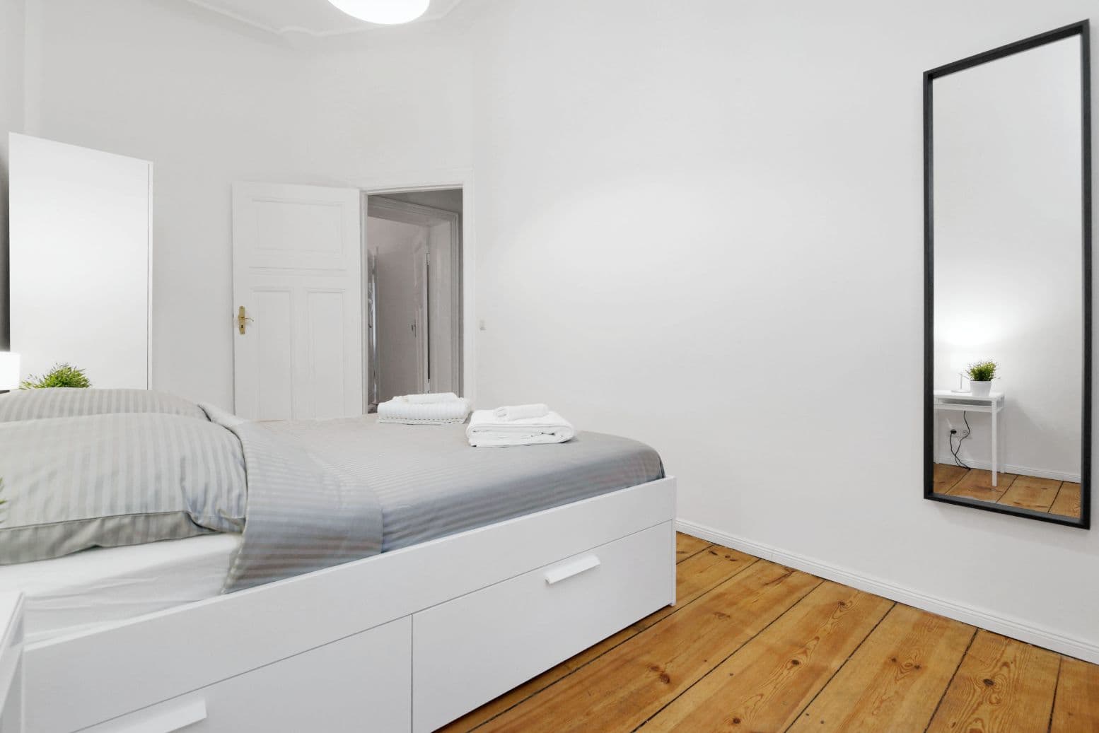 3 Rooms with Balcony near Görlizer Park – image 6