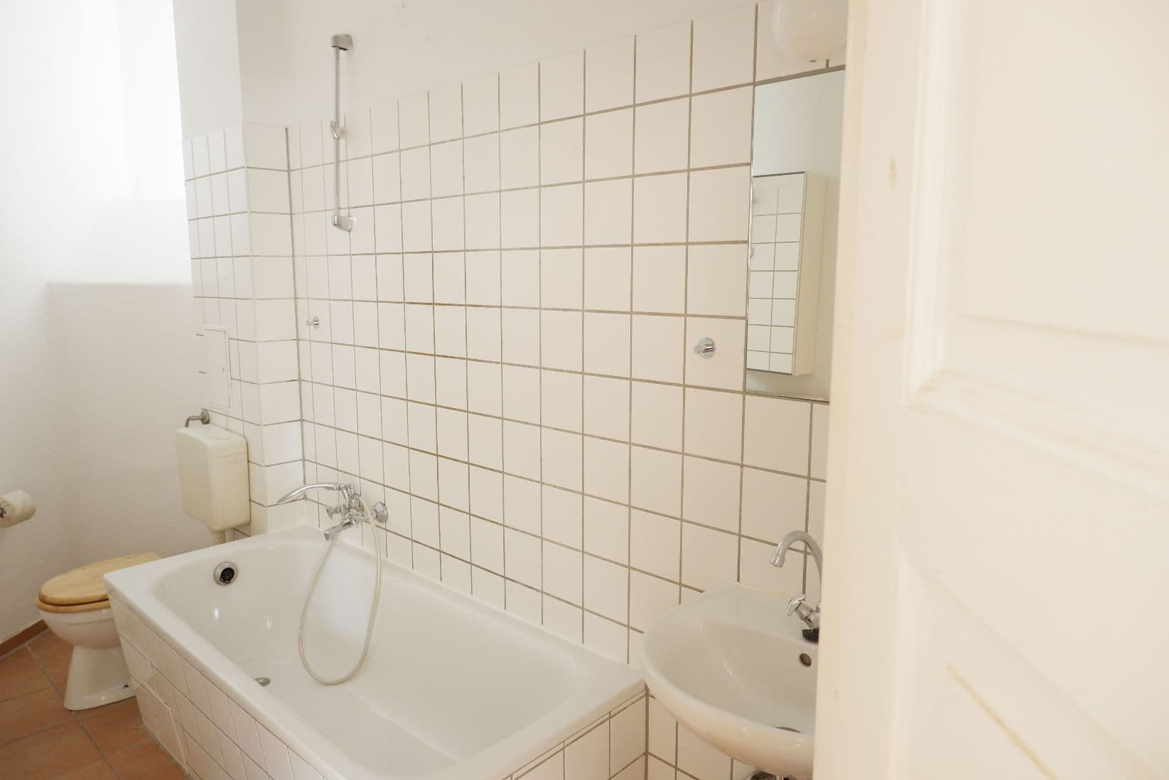 2 Rooms with Balcony in Charlottenburg – image 17
