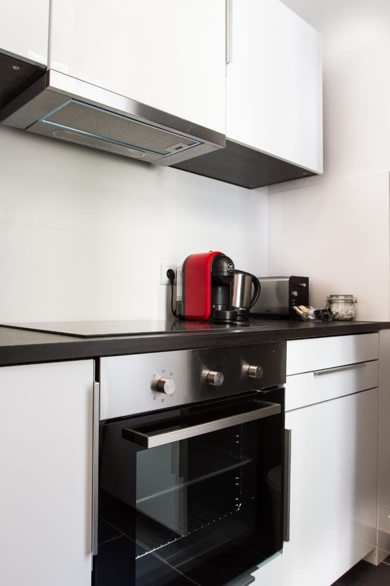 2 Rooms near Schönlein Straße (Neukölln) – image 8