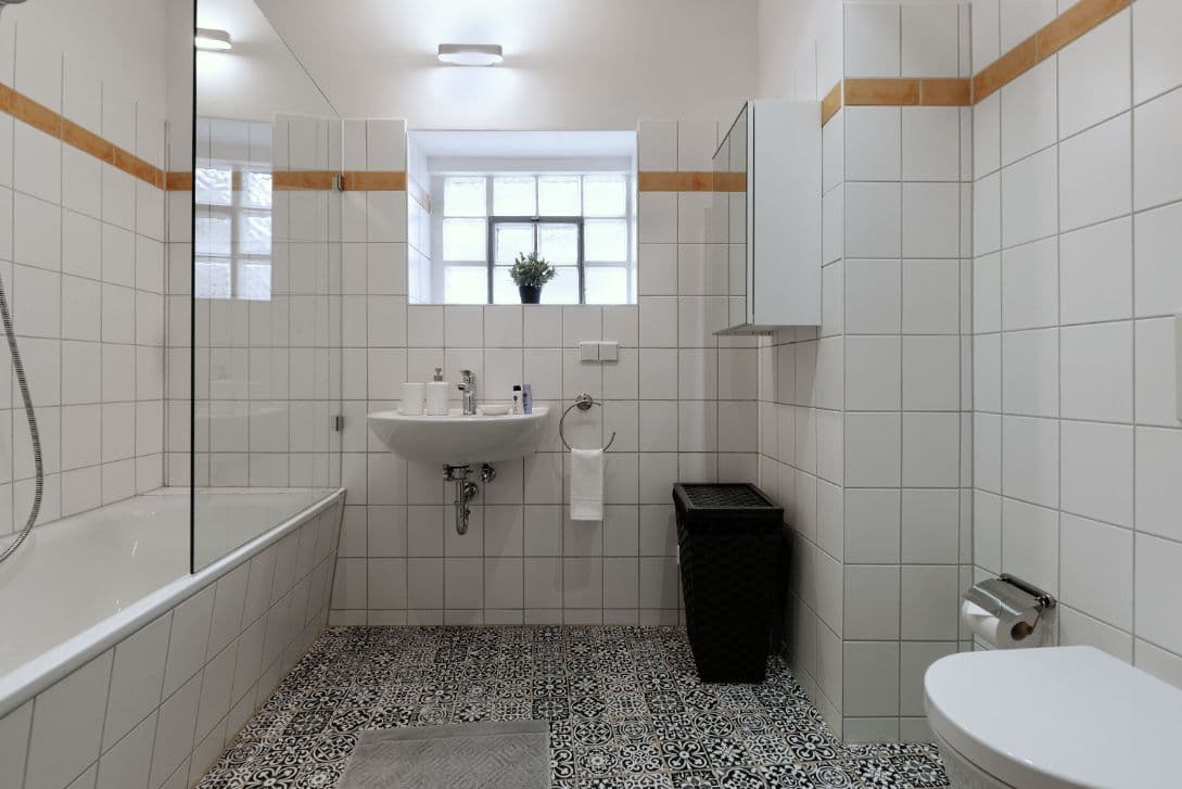 2 Rooms near Westhafen (Moabit) – image 16