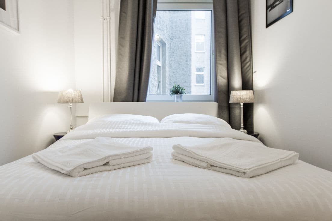 4 Rooms with Balcony near U-Seestraße (Wedding) - image 14