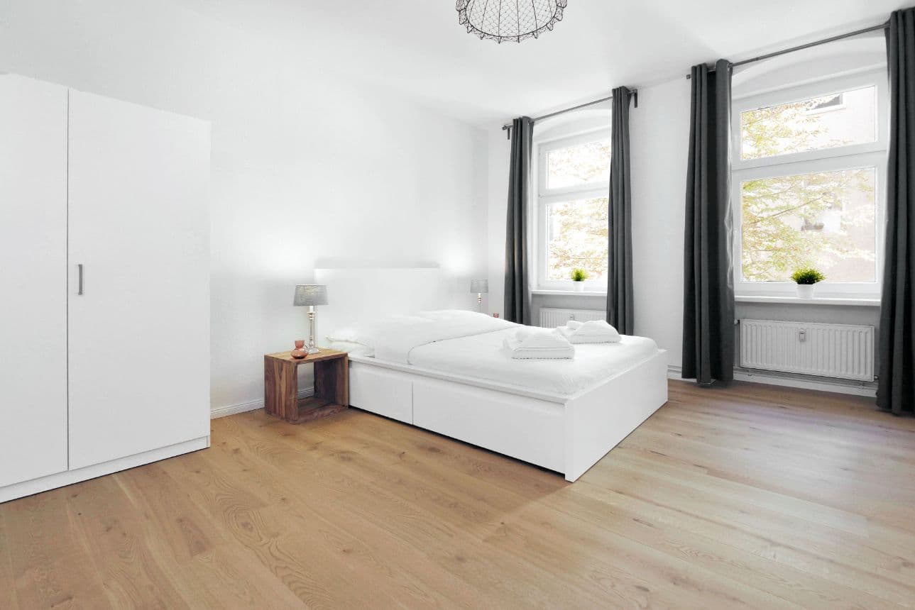 3 Rooms near Westhafen (Moabit) – image 1