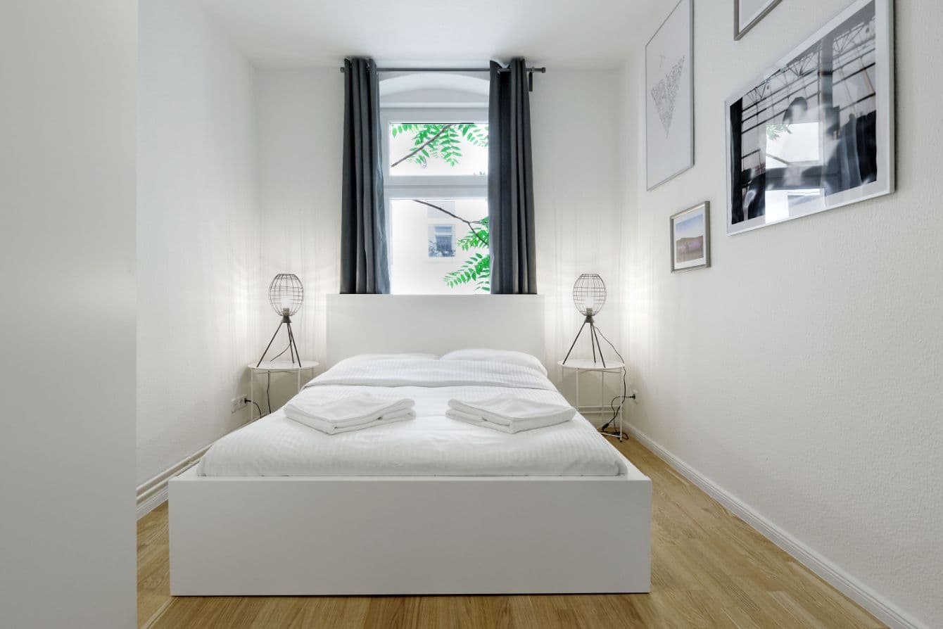 3 Rooms near Westhafen (Moabit)