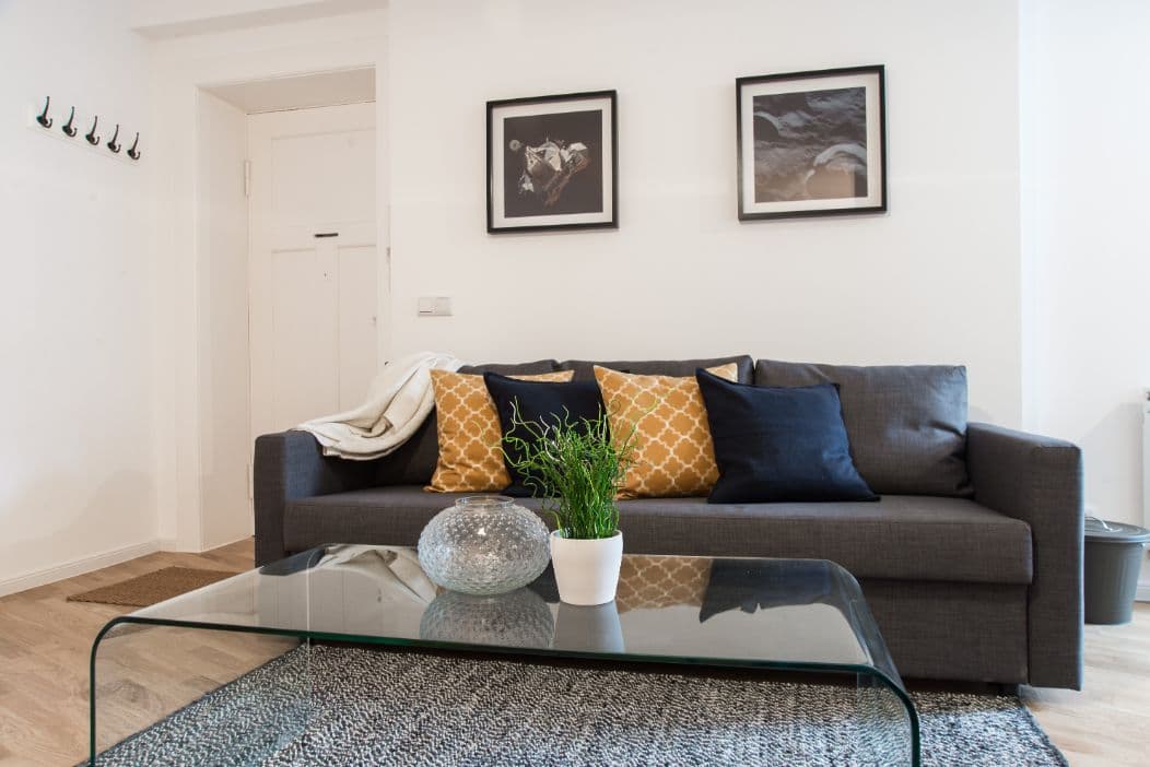 3 Rooms in Charlottenburg – image 2