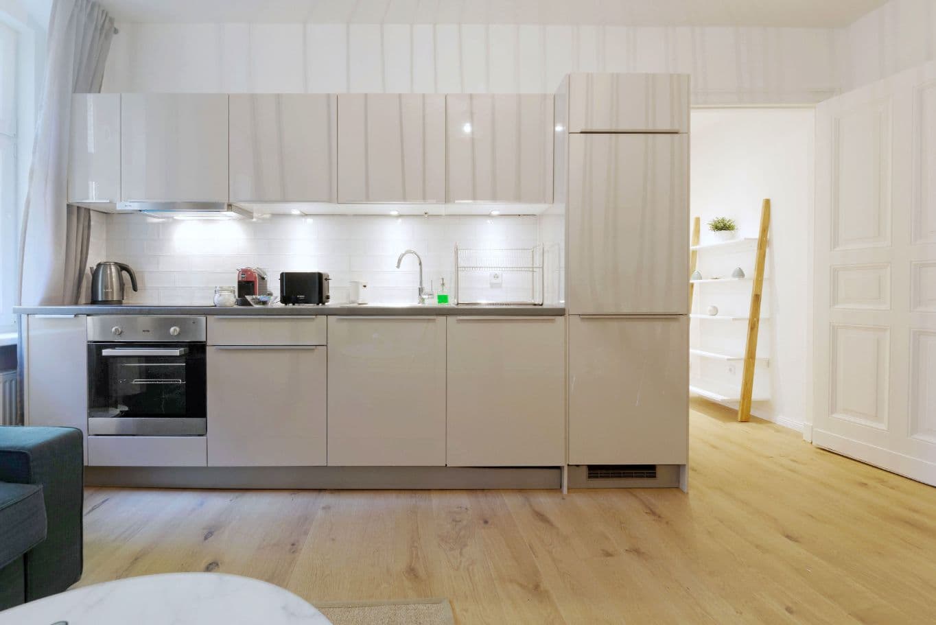 3 Rooms near Westhafen (Moabit) – image 11