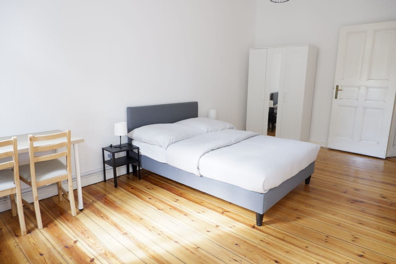 2 Rooms with Balcony in Charlottenburg – image 29
