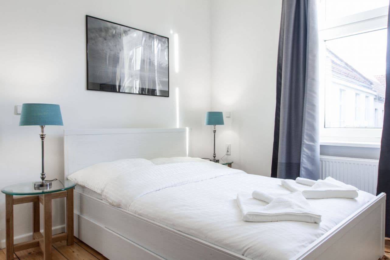 3 Rooms near Turmstraße – image 10
