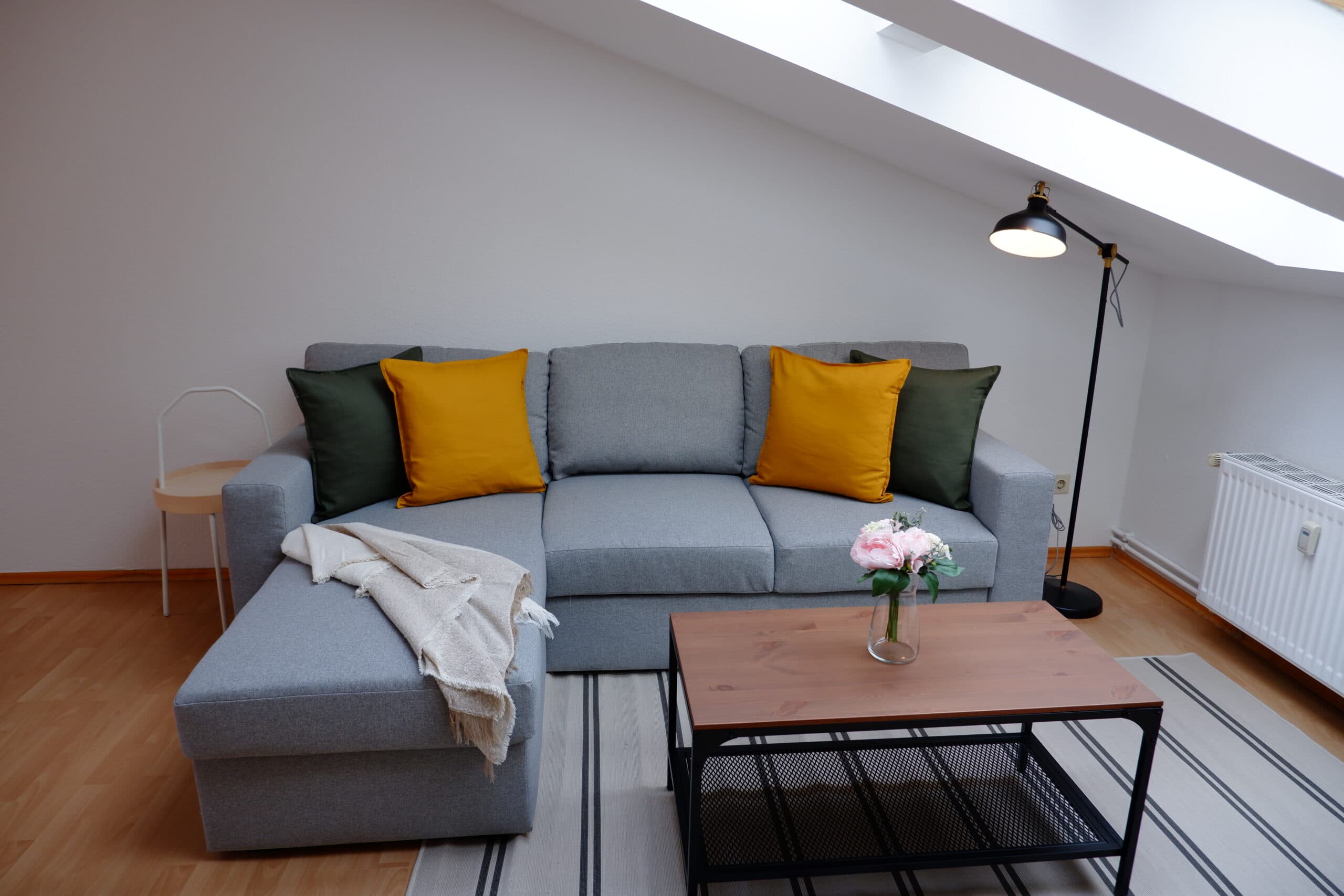 Stylish renovated one-bedroom rooftop apartment in the vibrant Kreuzberg district – image 12