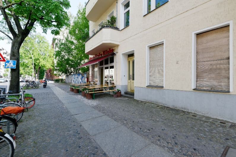 2 Rooms with Balcony in Charlottenburg – image 18