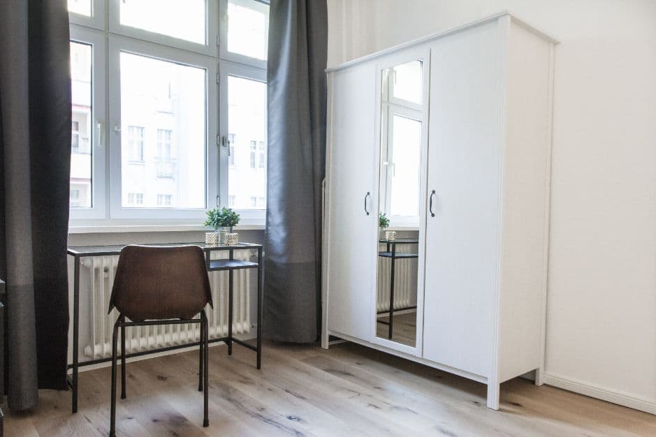 4 Rooms with Balcony near U-Seestraße (Wedding) - image 22
