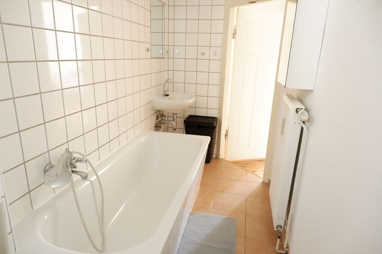2 Rooms with Balcony in Charlottenburg – image 16