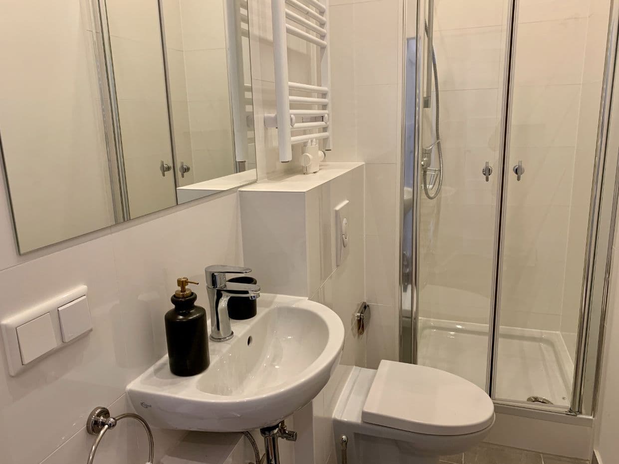3 Rooms with Balcony in Charlottenburg – image 21