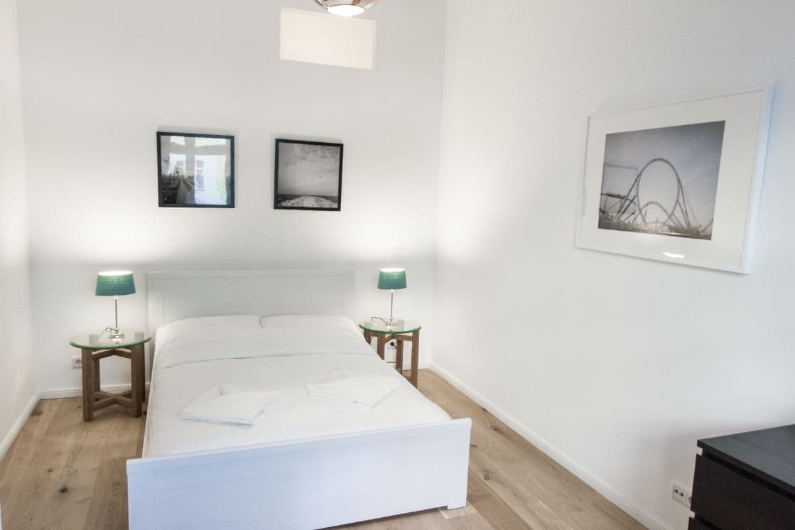 4 Rooms with Balcony near U-Seestraße (Wedding) - image 23