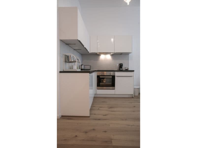 2 Rooms with Balcony in Brüsseler Kiez (Wedding) – image 7