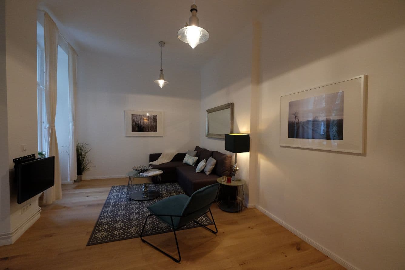 2 Rooms near Schönlein Straße (Neukölln) – image 1