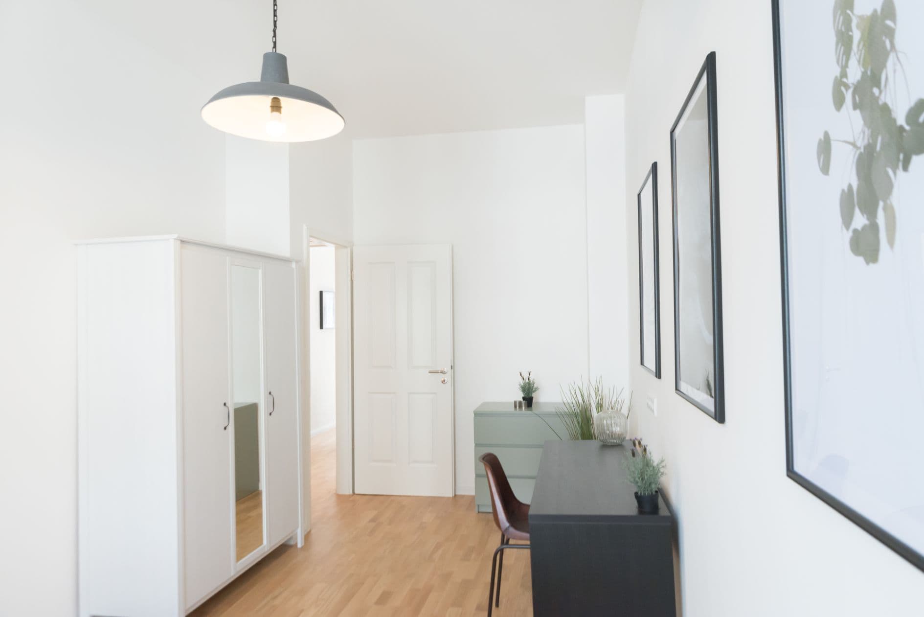3 Rooms with Balcony in Sprengelkiez (Wedding) - image 8