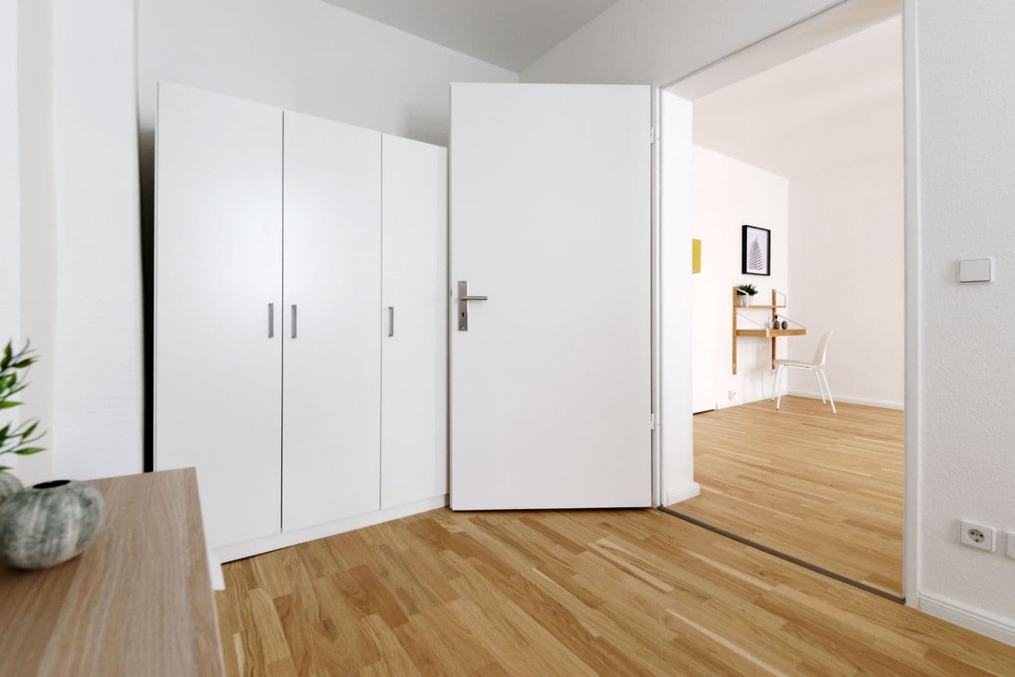 3 Rooms near Westhafen (Moabit) - image 7