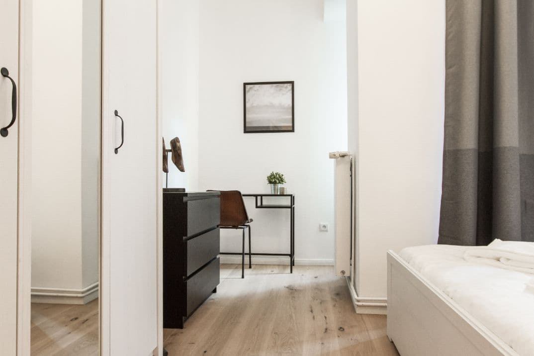 4 Rooms with Balcony near Turmstraße – image 6