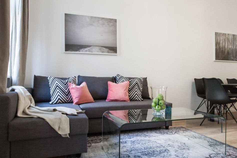 4 Rooms with Balcony near U-Seestraße (Wedding) - image 7