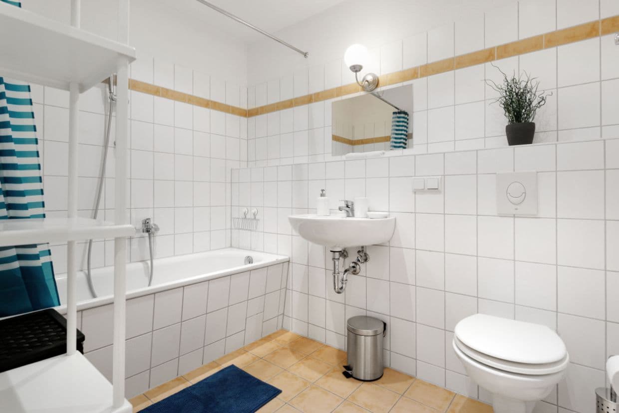 2 Rooms near Westhafen (Moabit) – image 14