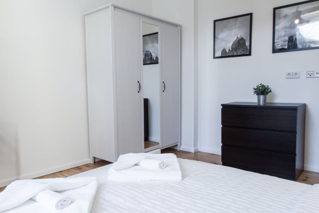 3 Rooms near Turmstraße – image 20