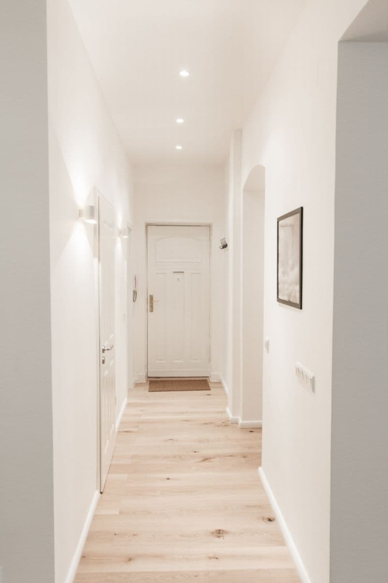 4 Rooms with Balcony near U-Seestraße (Wedding) - image 24