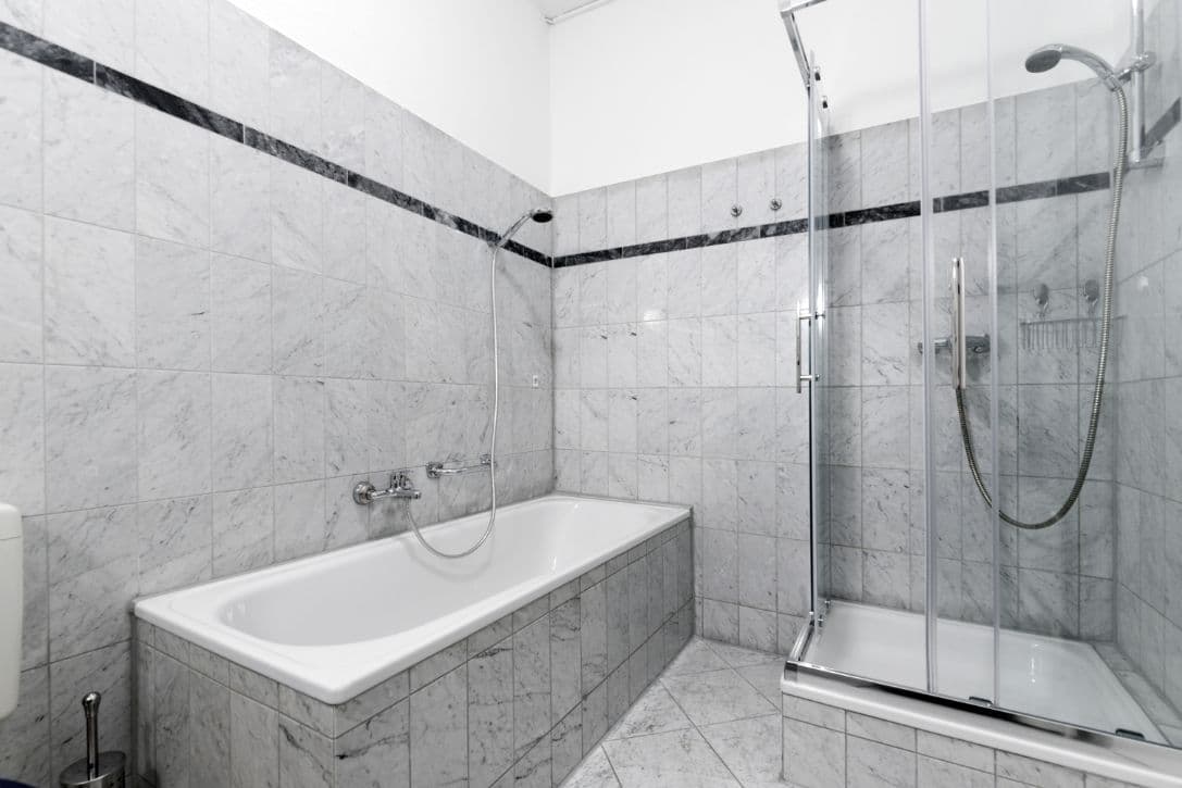 Studio Apartment in Weserkiez (Neukölln) – image 13