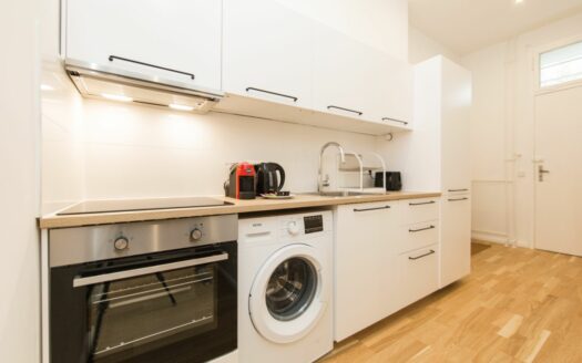 Studio Apartment near U-Rehberge (Wedding)