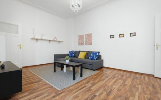 3 Rooms with Balcony near U-Rehberge (Wedding)