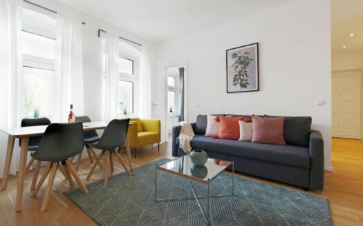 2 Rooms near U-Seestraße (Wedding)