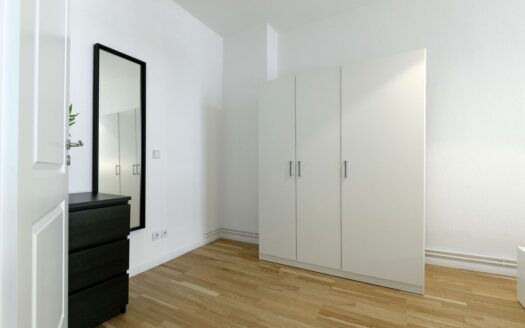 3 Rooms near Westhafen (Moabit)