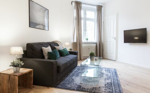 2 Rooms near U-Seestraße (Wedding)